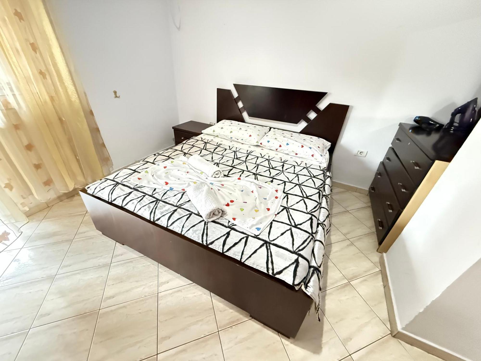 Dioras Apartment. Tirana Exteriör bild